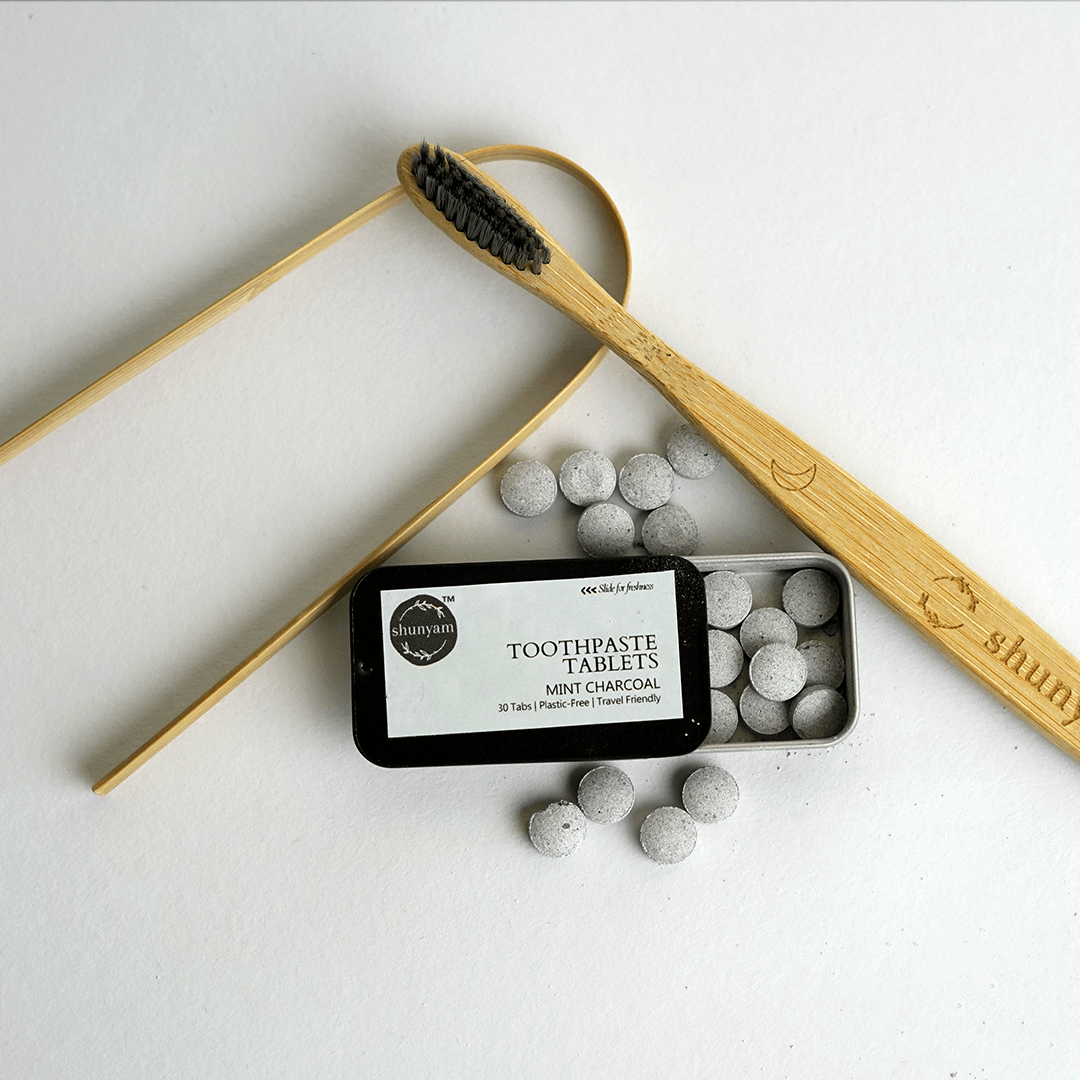 Sustainable Dental Kit Mini – 30 Toothpaste Tabs + Bamboo Brush + Tongue Cleaner - Suspire