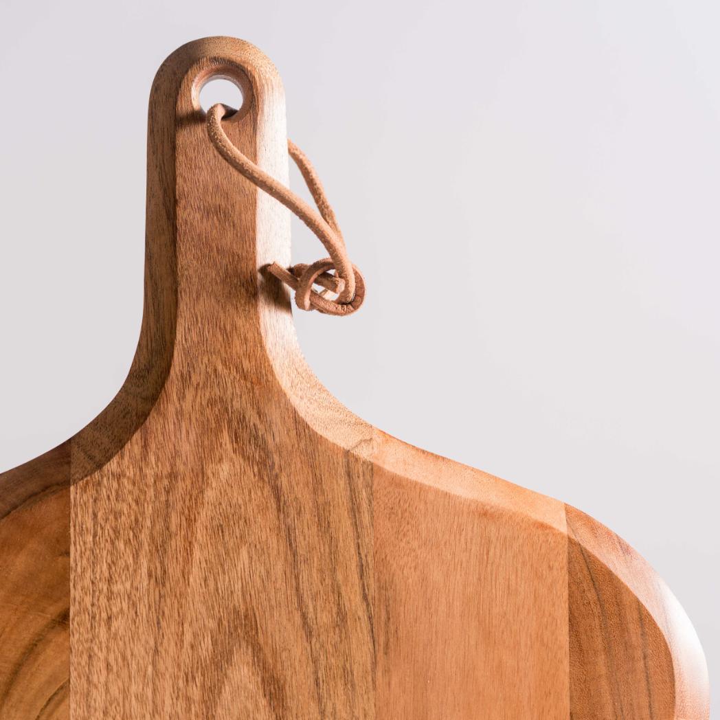 Araana Home Tal Oval Chopping Board With Handle
