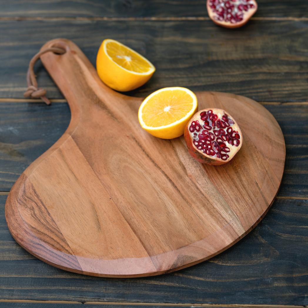 Araana Home Tal Oval Chopping Board With Handle