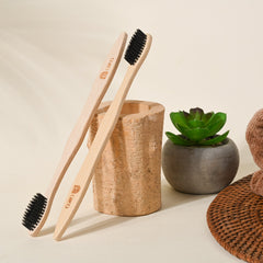 OIKO Bamboo Toothbrush with charcoal Bristles Adults pack of 4