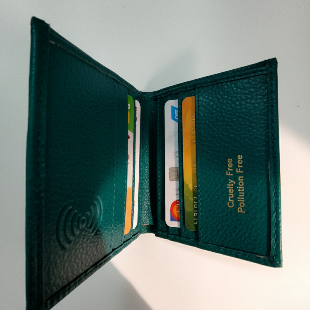 Kae Bifold Card Holder – Teal Green