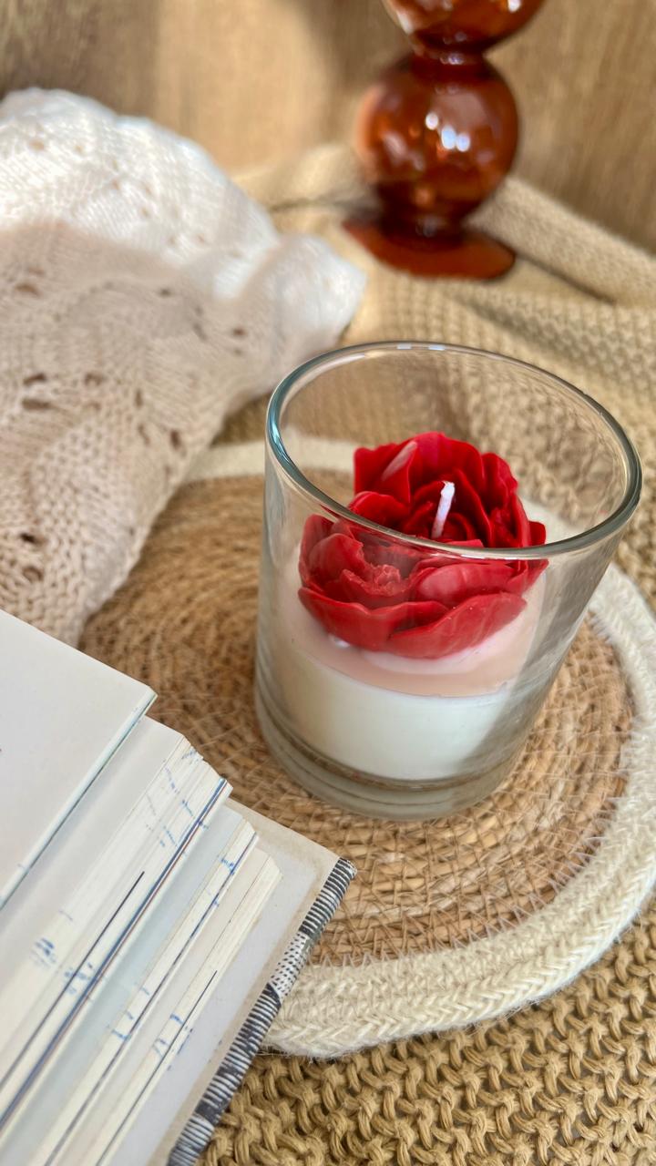 The Lushlights Heart Rose glass jar candle