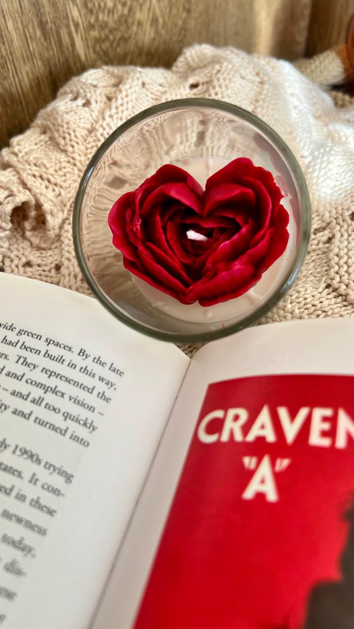 The Lushlights Heart Rose glass jar candle - Suspire