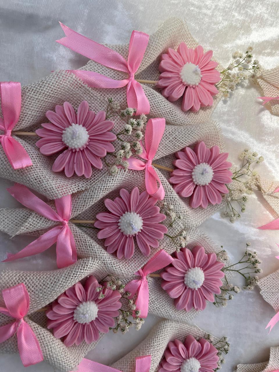 The Lushlights Pink daisy bouquet set of 4 - Suspire