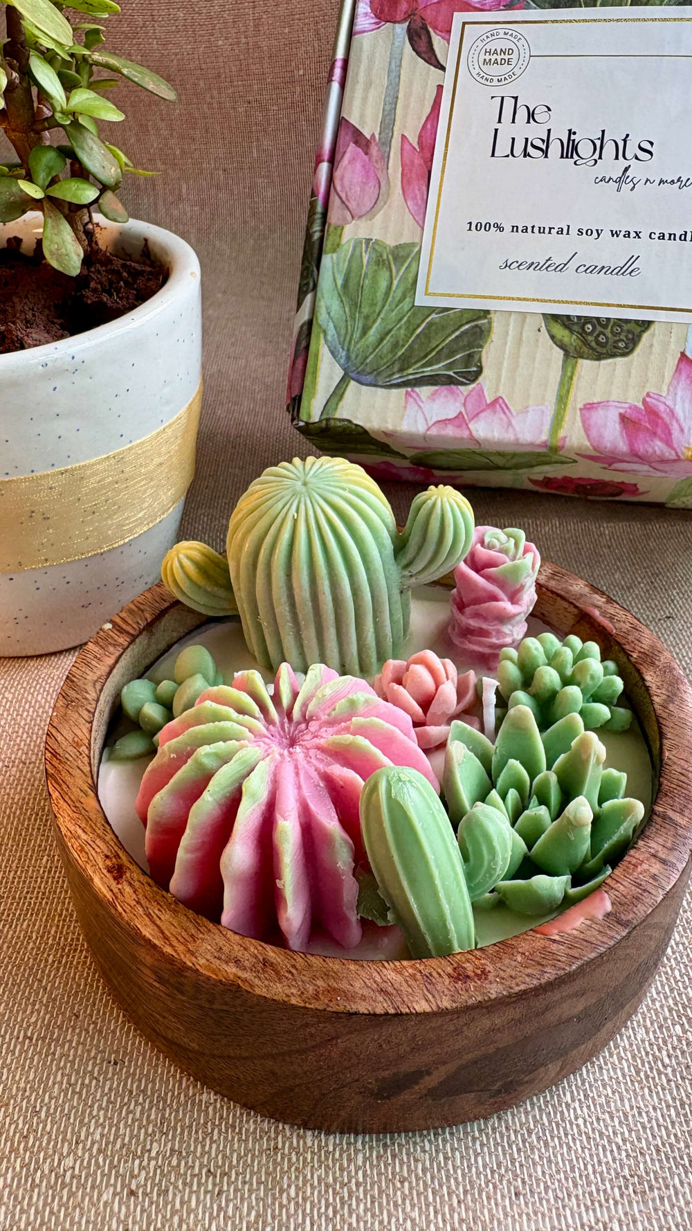 The Lushlights Succulent candle scented