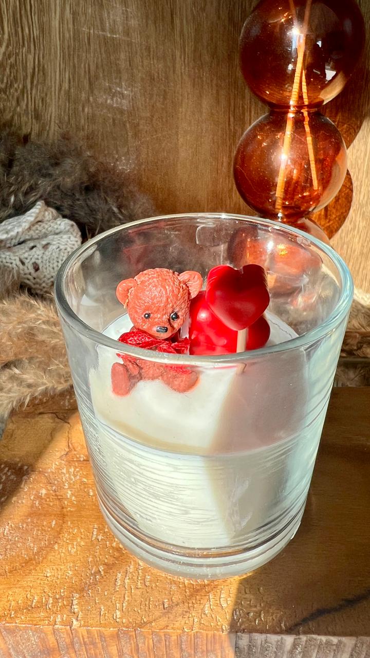 The Lushlights Teddy heart glass jar candle - Suspire
