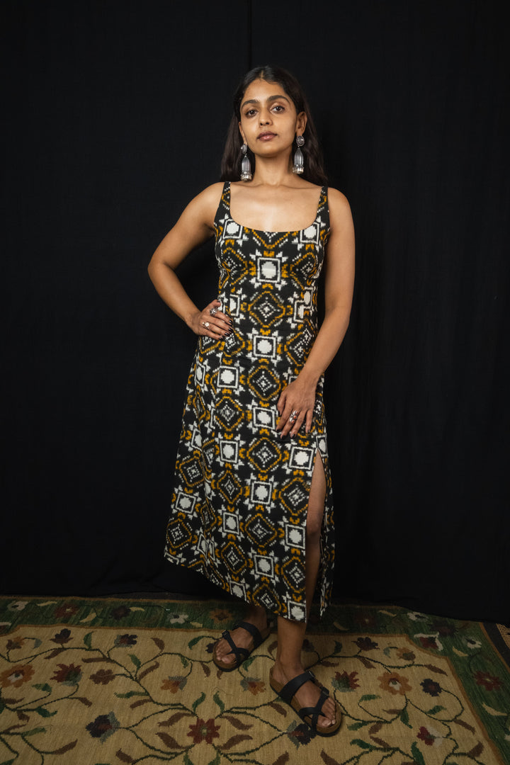 The Santra Project Guldasta Dress - Suspire