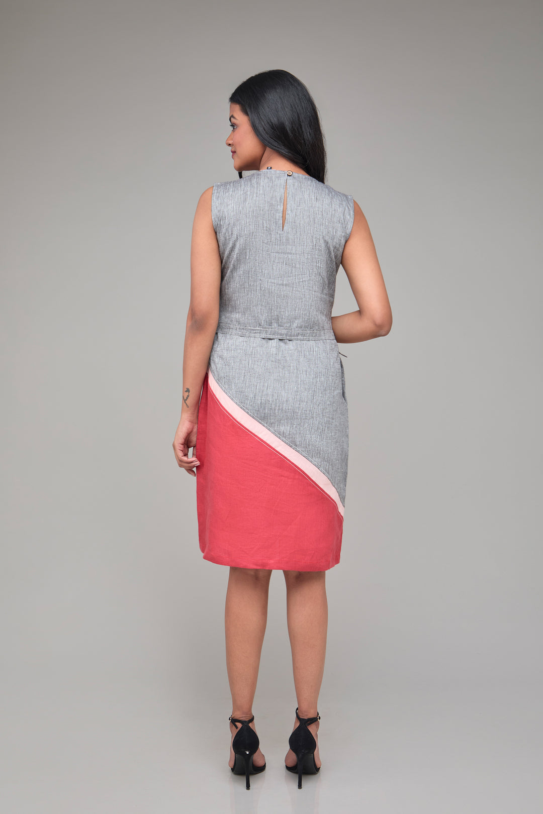 The Label GAIA Contrast Sleeveless Hemp Shift Dress