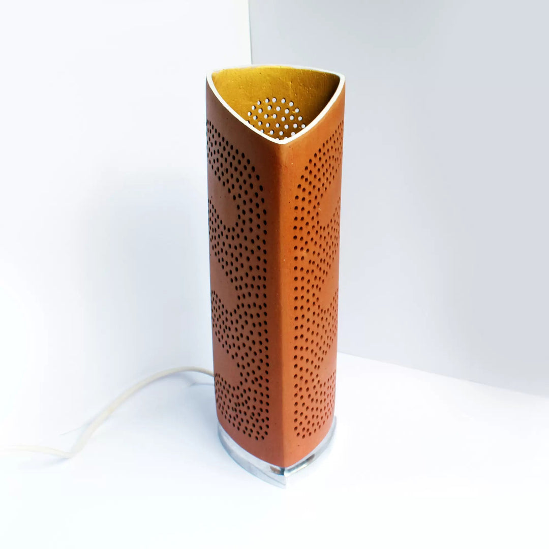 TRIGO Table Light with Cast Aluminium Base - Suspire