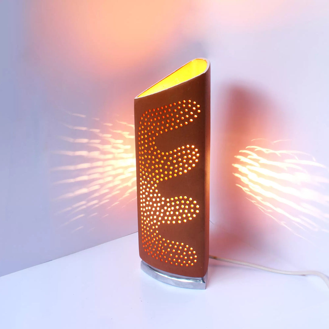 TRIGO Table Light with Cast Aluminium Base - Suspire