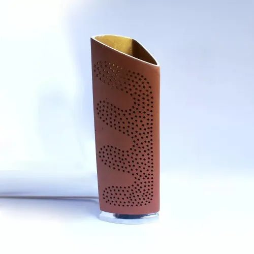 TRIGO Table Light with Cast Aluminium Base - Suspire