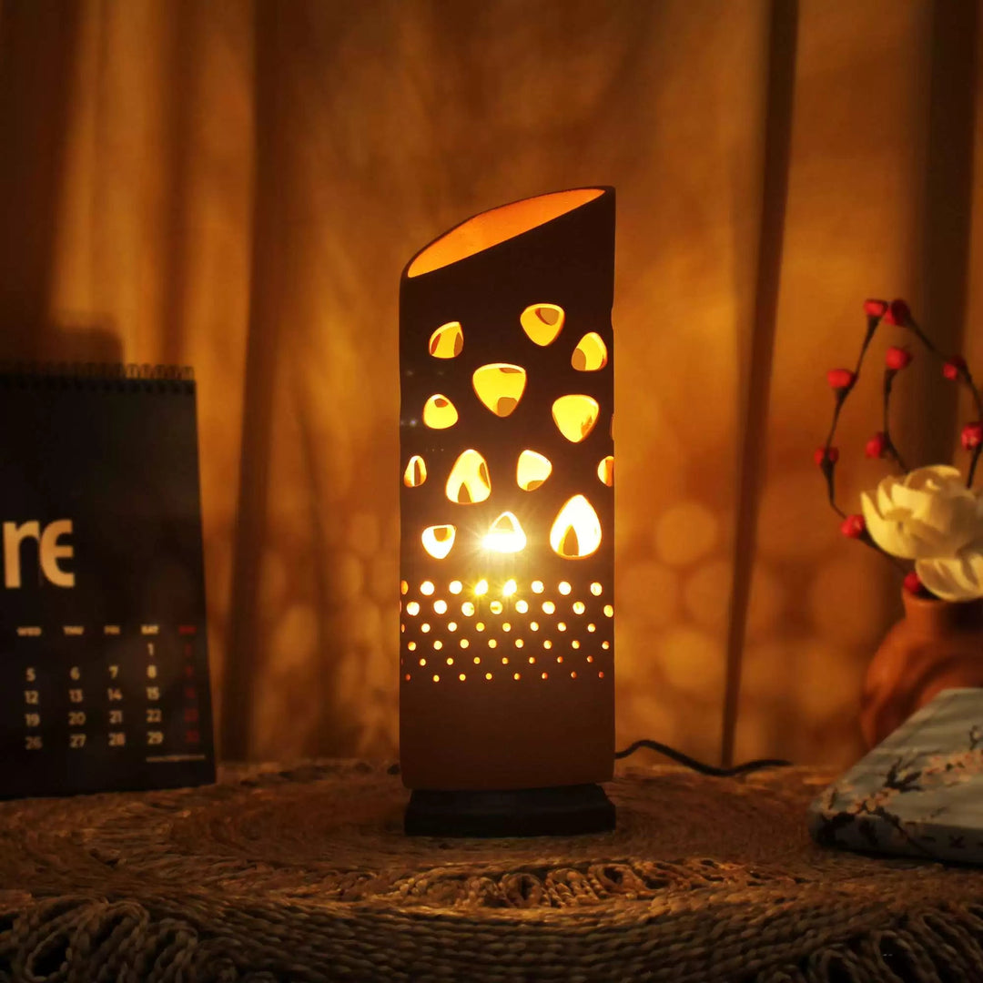 TRIGO Table Light with Cast Aluminium Base (NEW) - Suspire