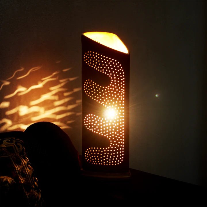 TRIGO Table Light with Wooden Base - Suspire