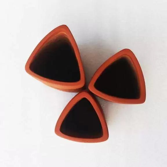 TRIGO Terracotta Planters LARGE - Suspire