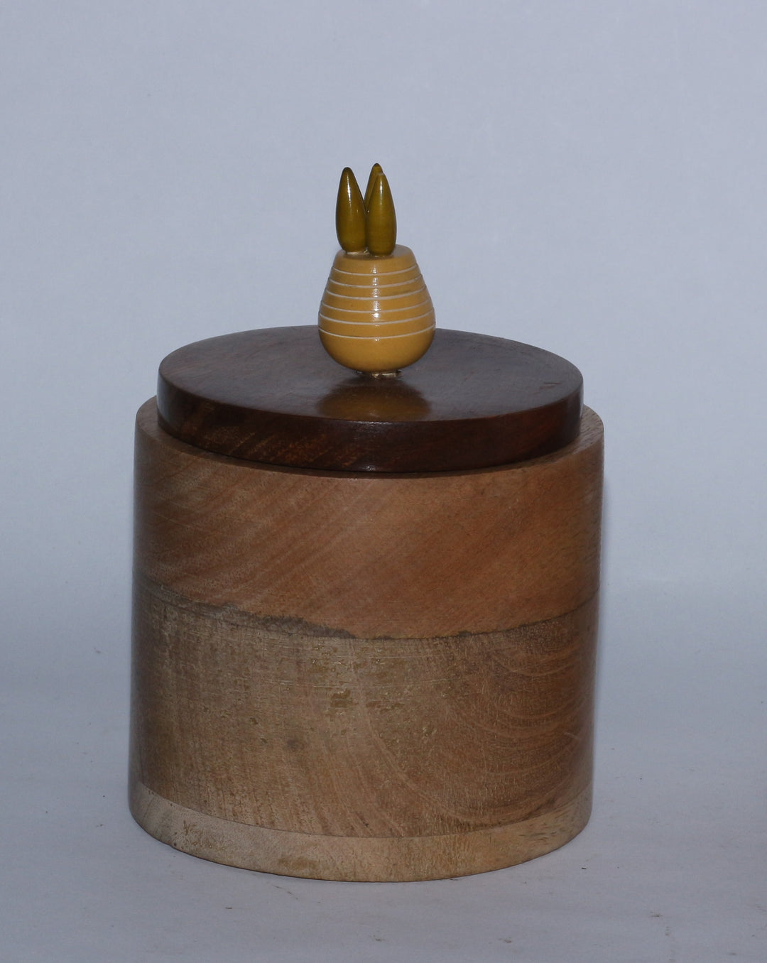 Storage Jars – small with Pineapple figurine 10 x 10 x 10 cm