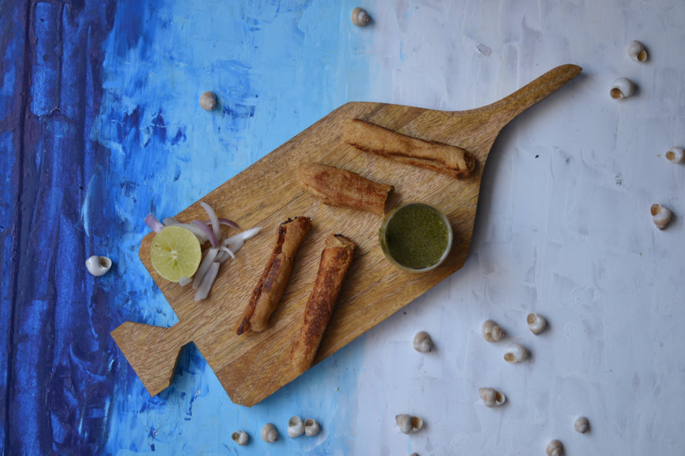 Shark fish snack platter cum cutting board 40.5 x 15 x 2.5 cm
