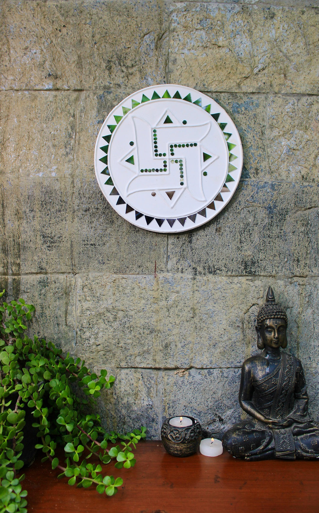 Kutch Lippan Mud Work Swastik symbol 25.4 cm Round Wall Plate -White