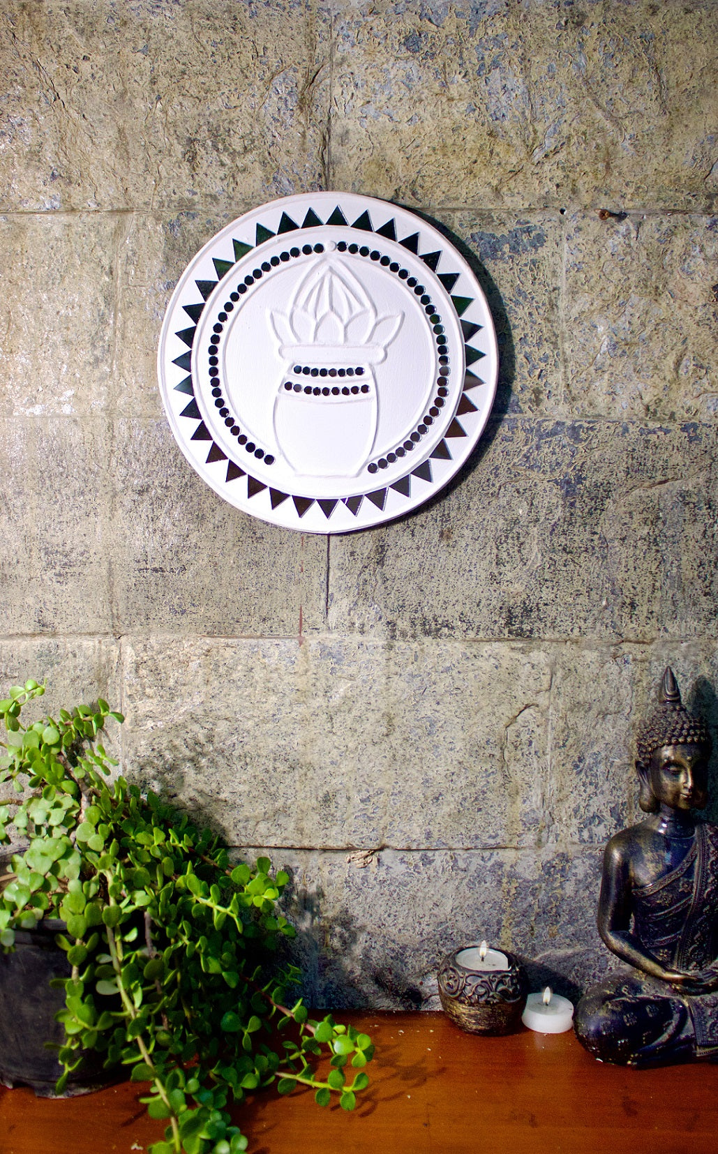 Kutch Lippan Mud Work Kalash 25.4 cm Round Wall Plate -White