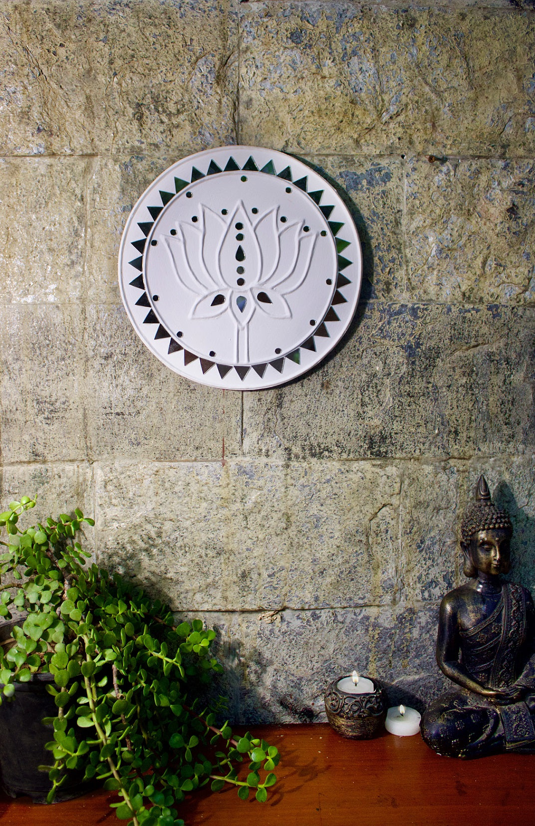 Kutch Lippan Mud Work Lotus 25.4 cm Round Wall Plate -White