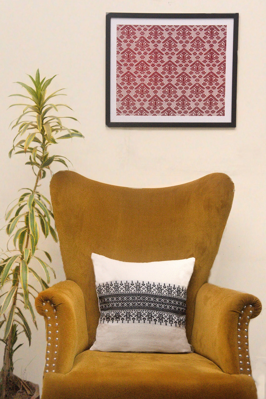 Kachari Handwoven Organic Cotton Cushion Cover with Tribal motif 35 x 51 cm