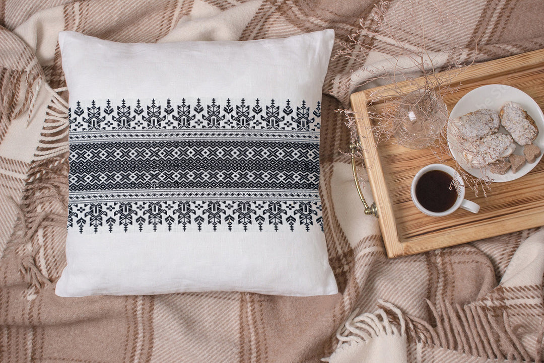 Kachari Handwoven Organic Cotton Cushion Cover with Tribal motif 35 x 51 cm