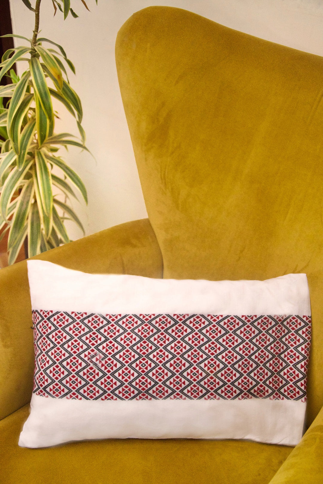 Ahom Handwoven Organic Cotton Cushion Cover with Tribal motif 36 x 51 cm