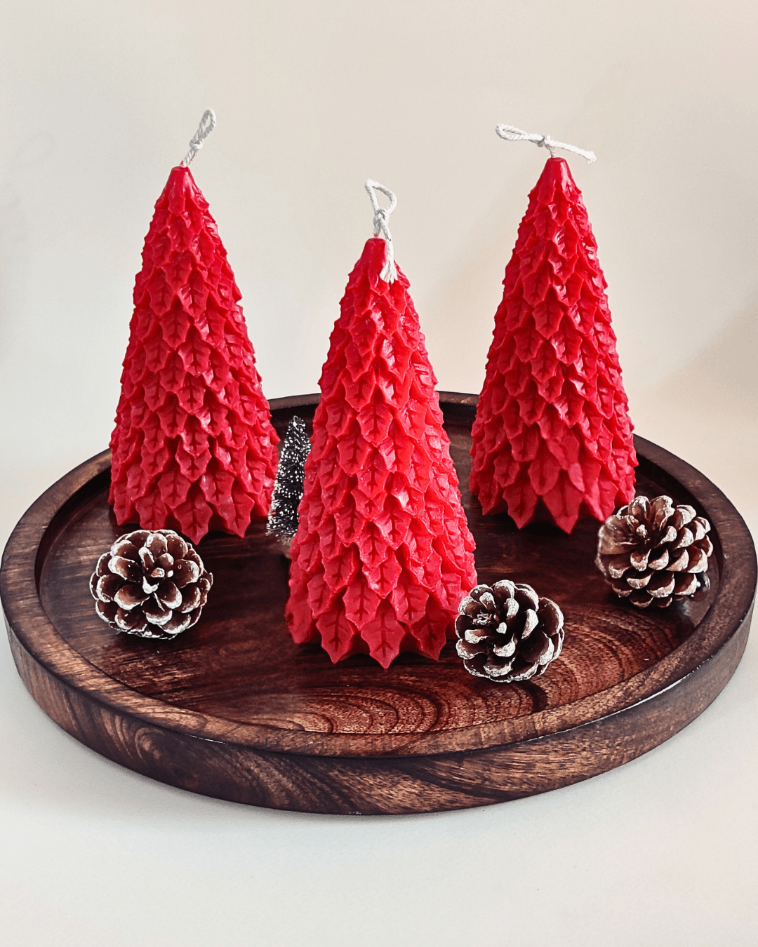 Unscented Soy Wax Christmas Tree Candle – Eco - Friendly Holiday Decor (3 Colours) - Suspire