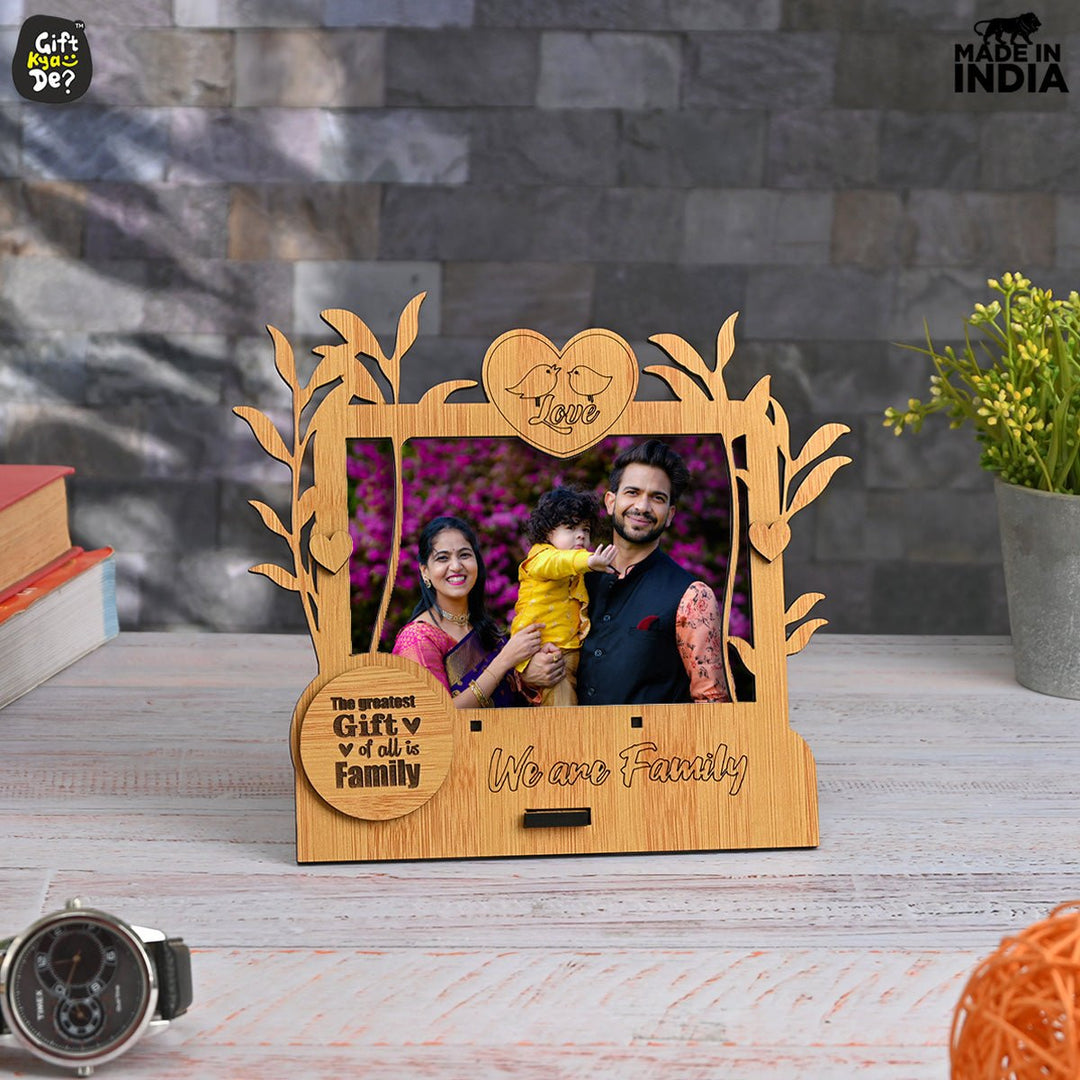 Gift Kya De We Are Family Photo Frame | Table Top Photo Frame | Home Decor (10 x 15 cm)