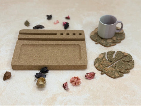 MiRa Gifting Solutions Cork Ipad Desk Organizer with Leaf Coasters (Set of 4)
