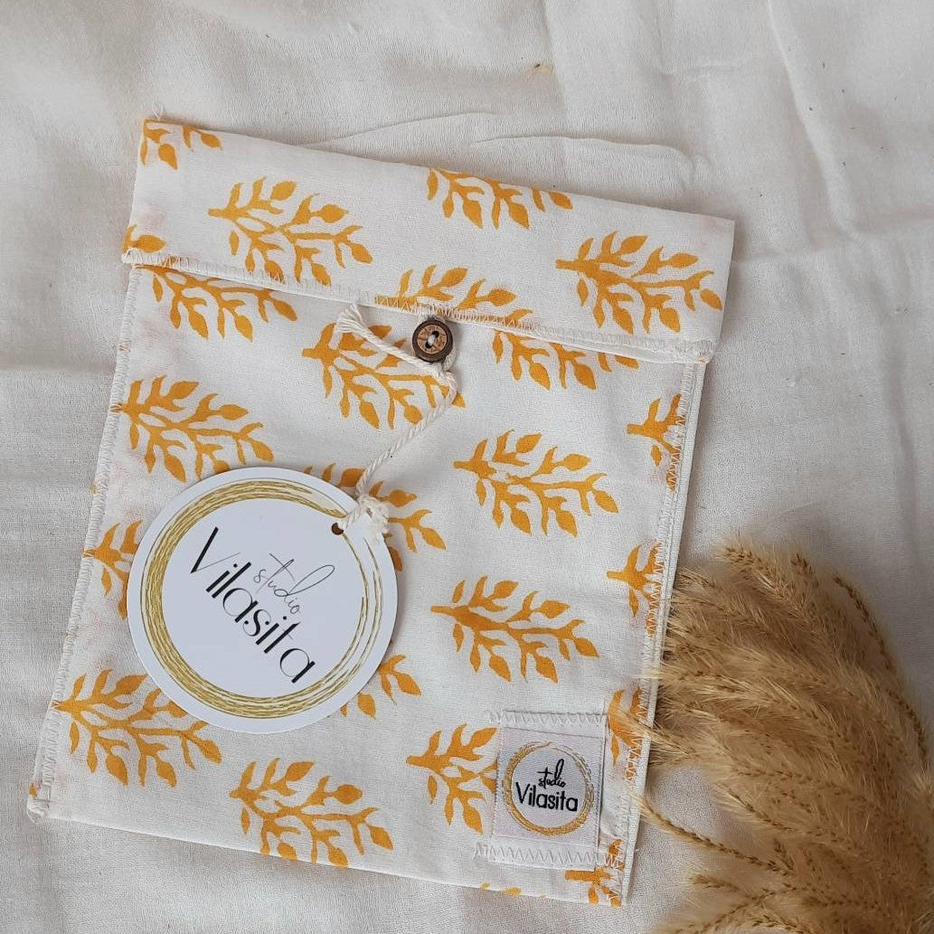 Studio Vilasita Organic cotton/upcycled sanitary pad pouch