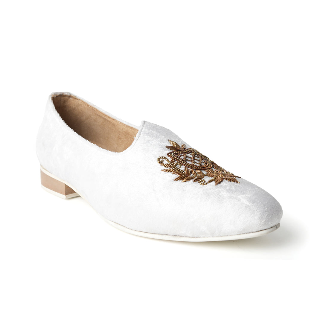 Opulenza Embroidered Mojri - Moon White