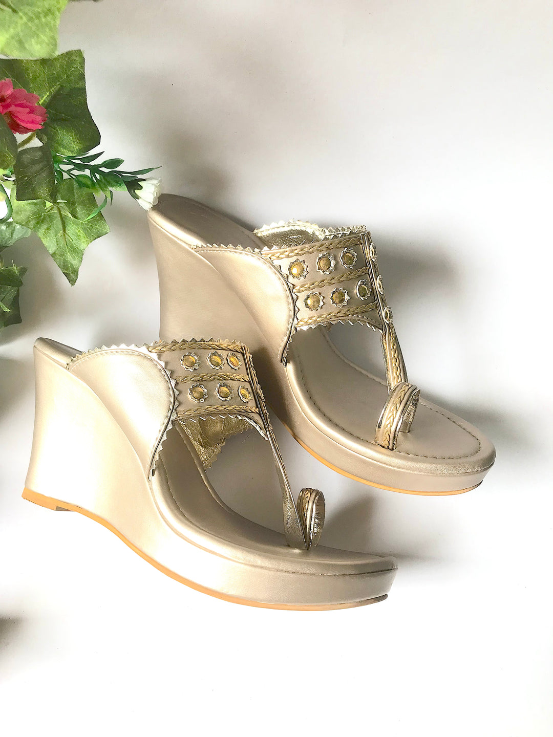 Dusty Gold, Gold Filigree Kolapuri Wedges