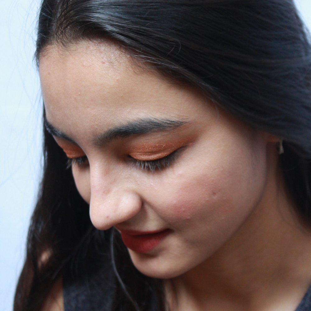 Disguise Cosmetics Metallic Bronze Sun-Kiss 204 - Eyeshadow, NO TALC | INTENSE COLOR | WITH SOOTHING |  PLANT OILS | ULTRA-SMOOTH | 4.5 gm