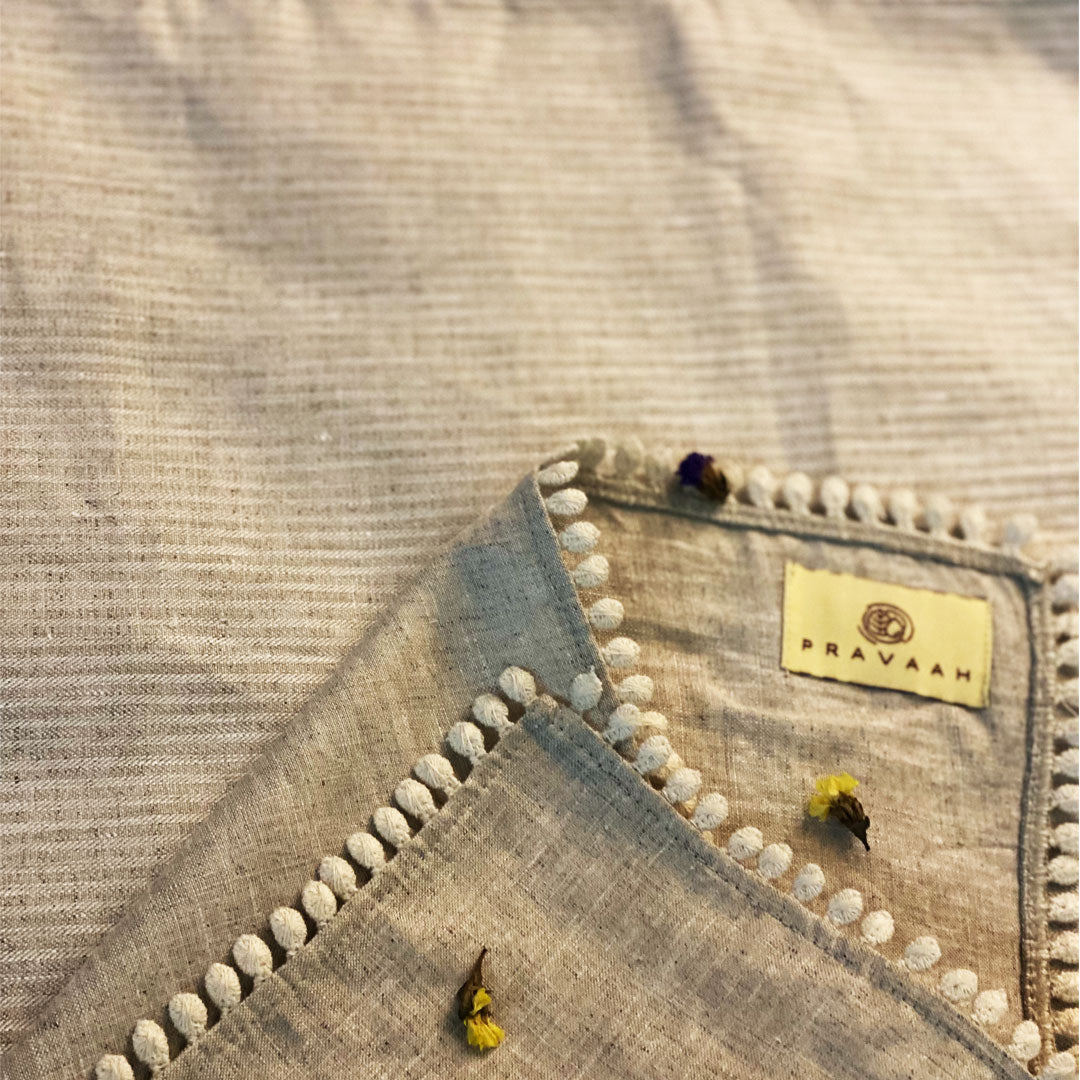 Pravaah Achala - napkin set with lace detailing