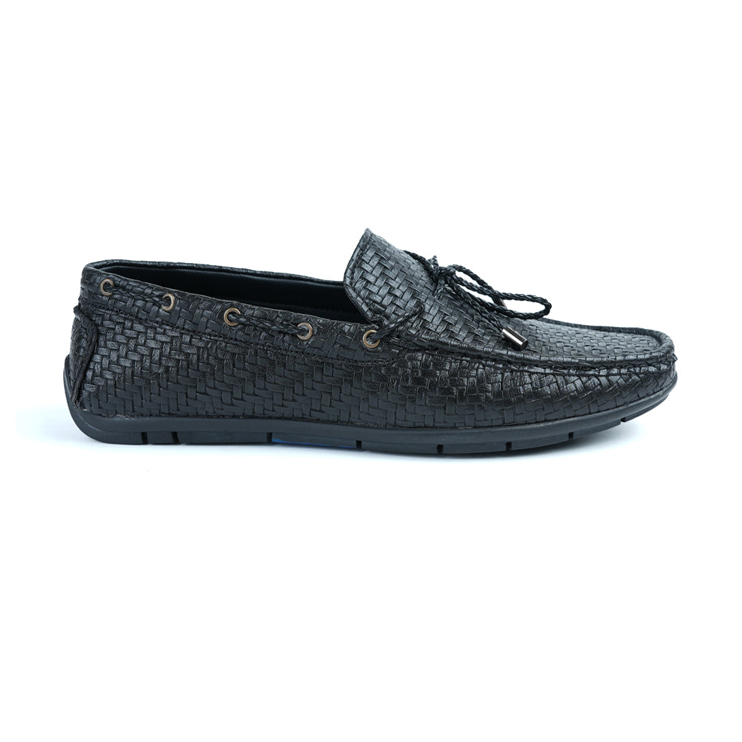 Monkstory Patterned Square Driving Shoes is a black loafer for men with a woven pattern, combining fashion and comfort.
