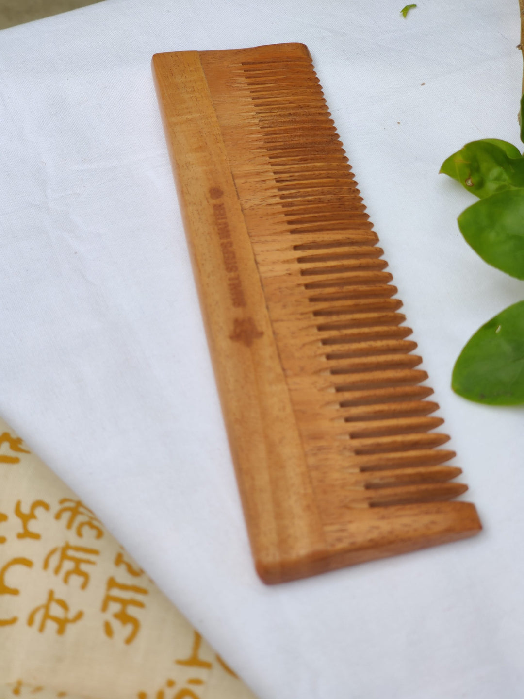 Clan Earth Neem Wood Comb