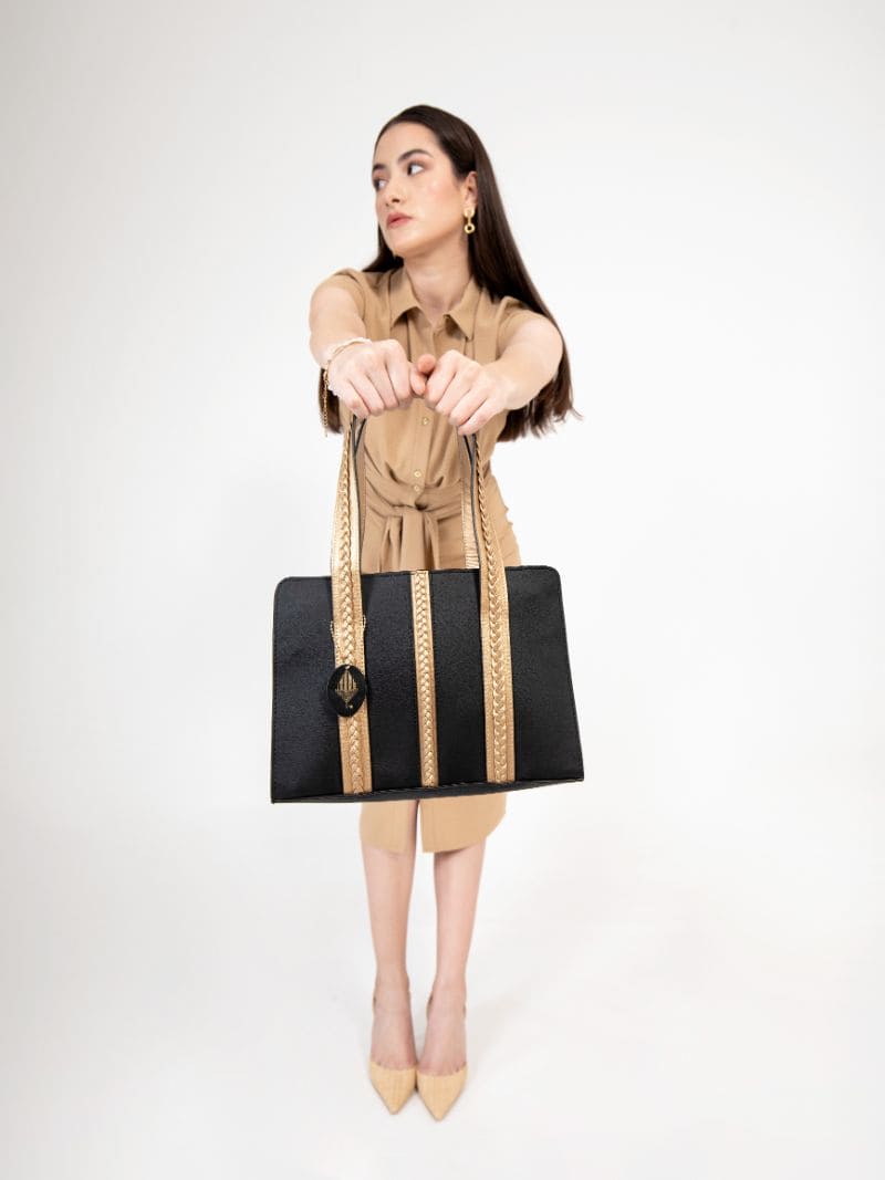 Gaia - black & gold shoulderbag