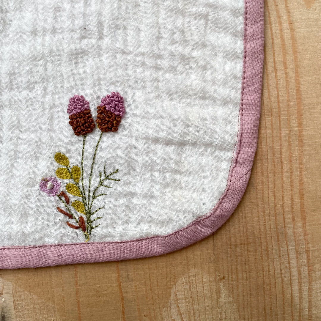 Bhaakur Wrinkled Muslin Bibs