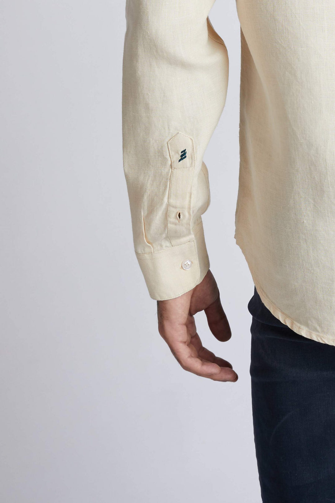 B Label Orbit Contrast Collar Shirt