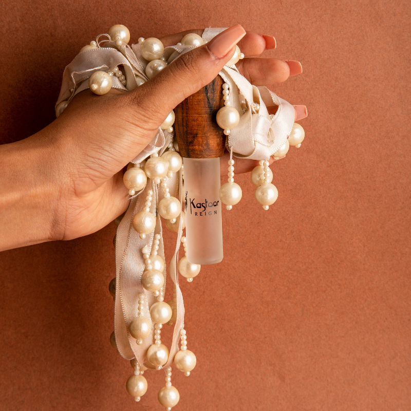 Kastoor Reign Perfume - White Oud (8ml)