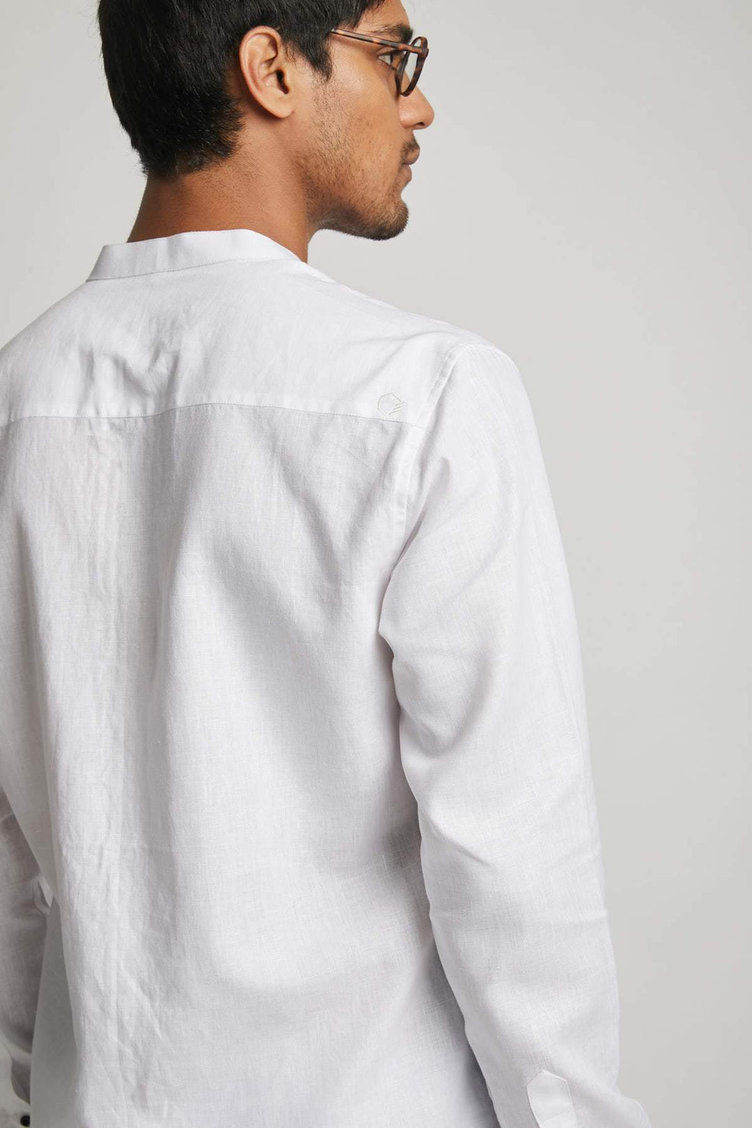 B Label Reflect Round Collar Shirt