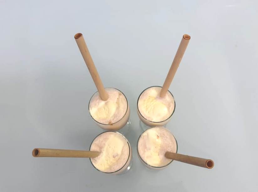 Bamboology Trends Reusable Bamboo straws Pack of 4 With Straw Cleaner