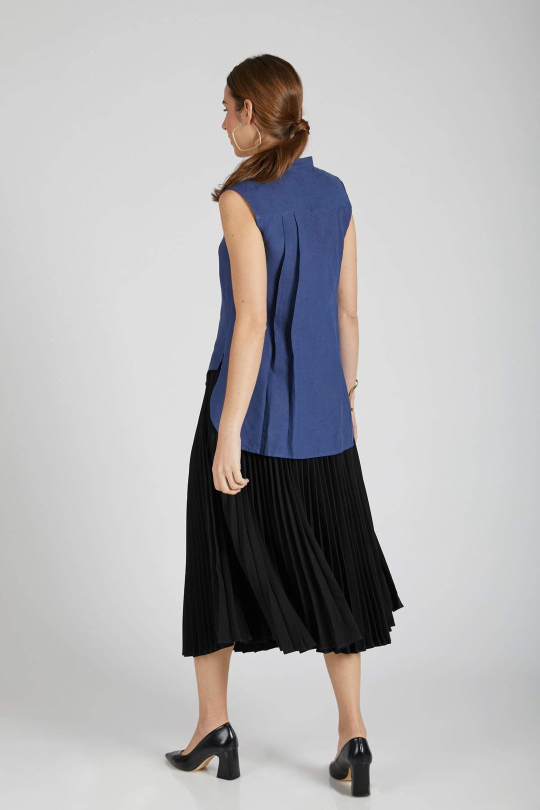 B Label Zephyr Sleeveless Shirt