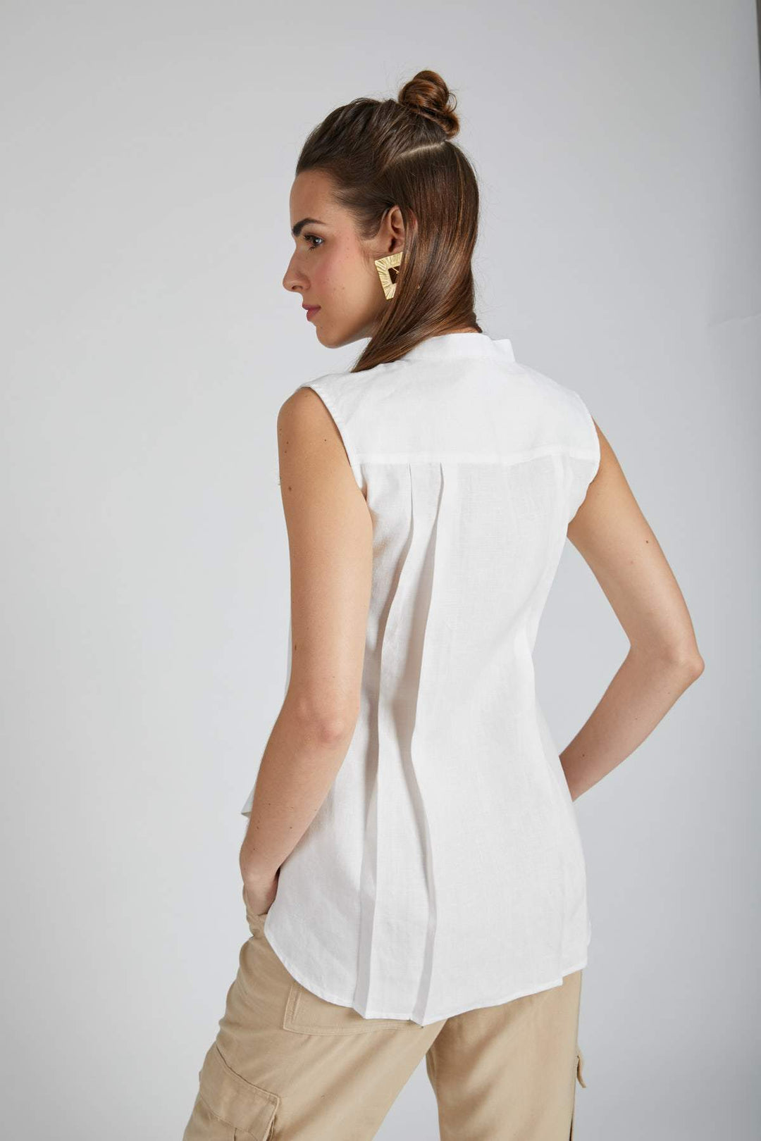 B Label Zephyr Sleeveless Shirt