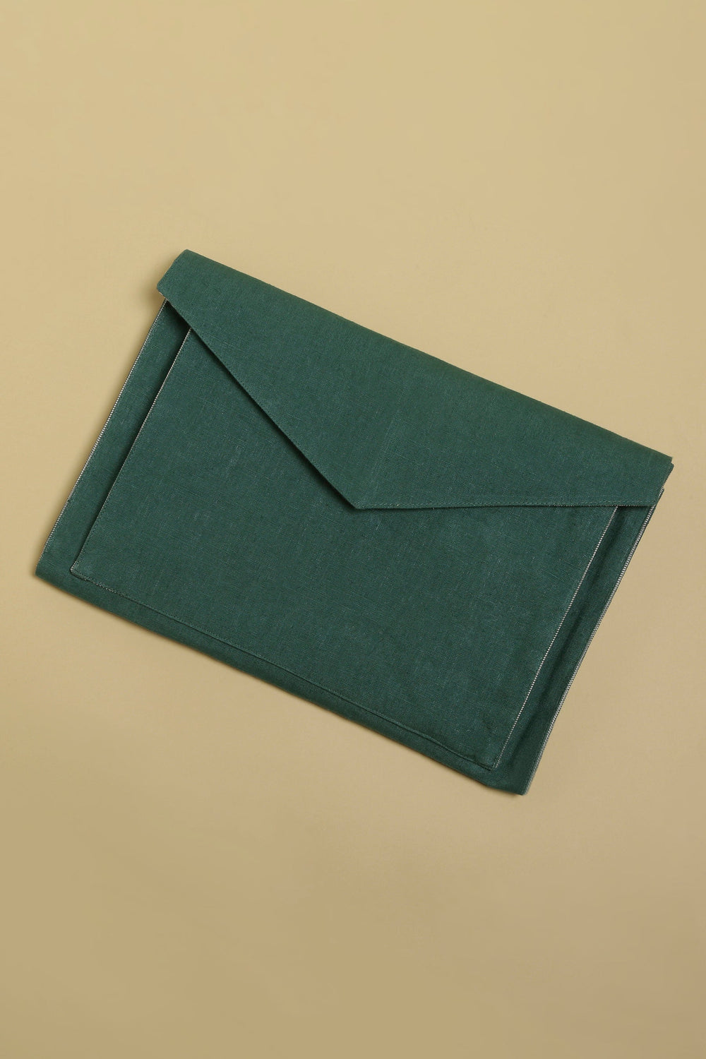 B Label Aloe Laptop/Tablet Sleeve