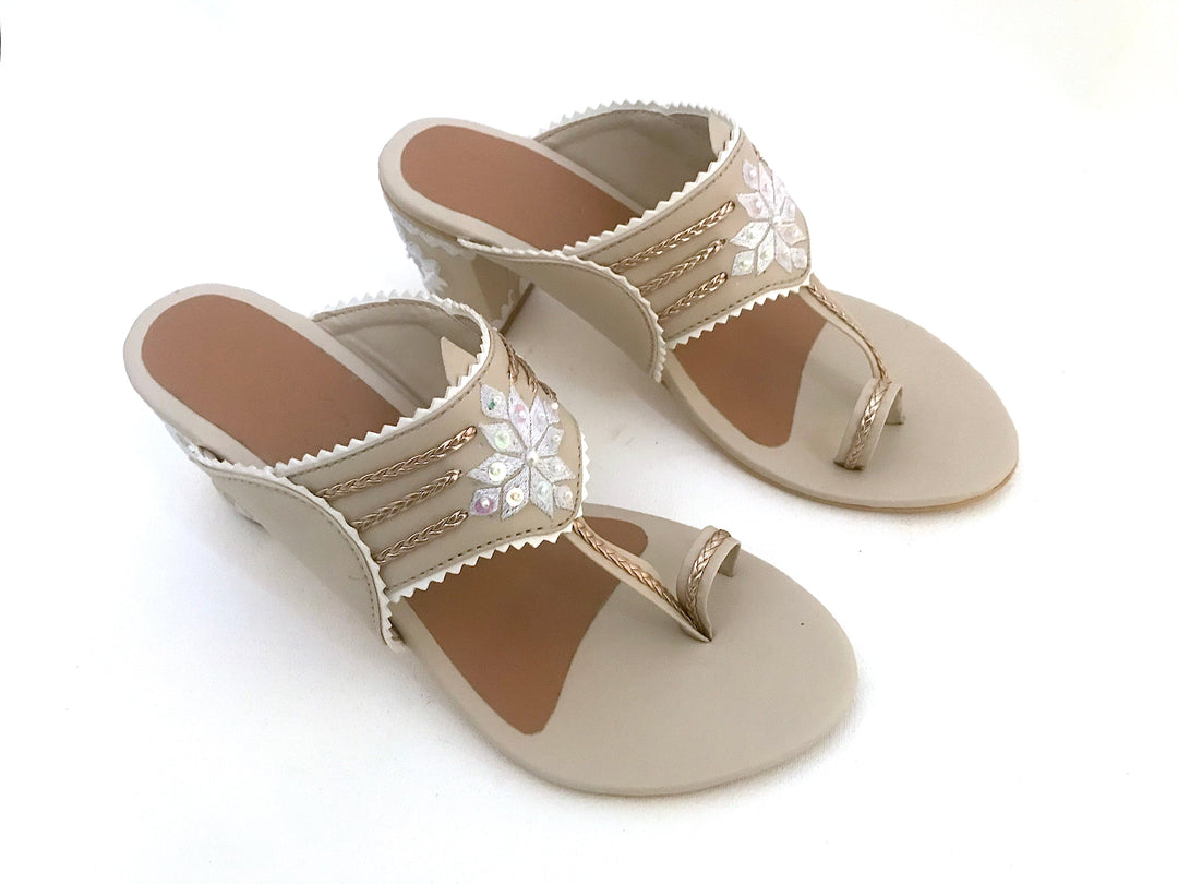 Azma Crème Kolapuri - Suspire