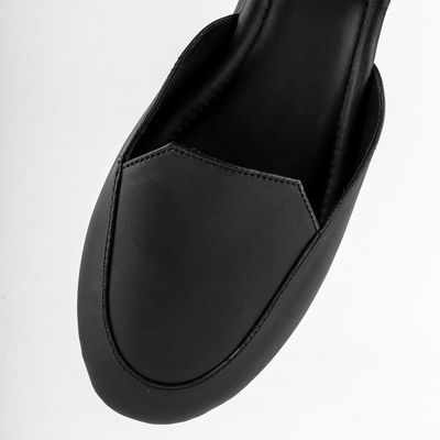 Black Loer with elevated heel