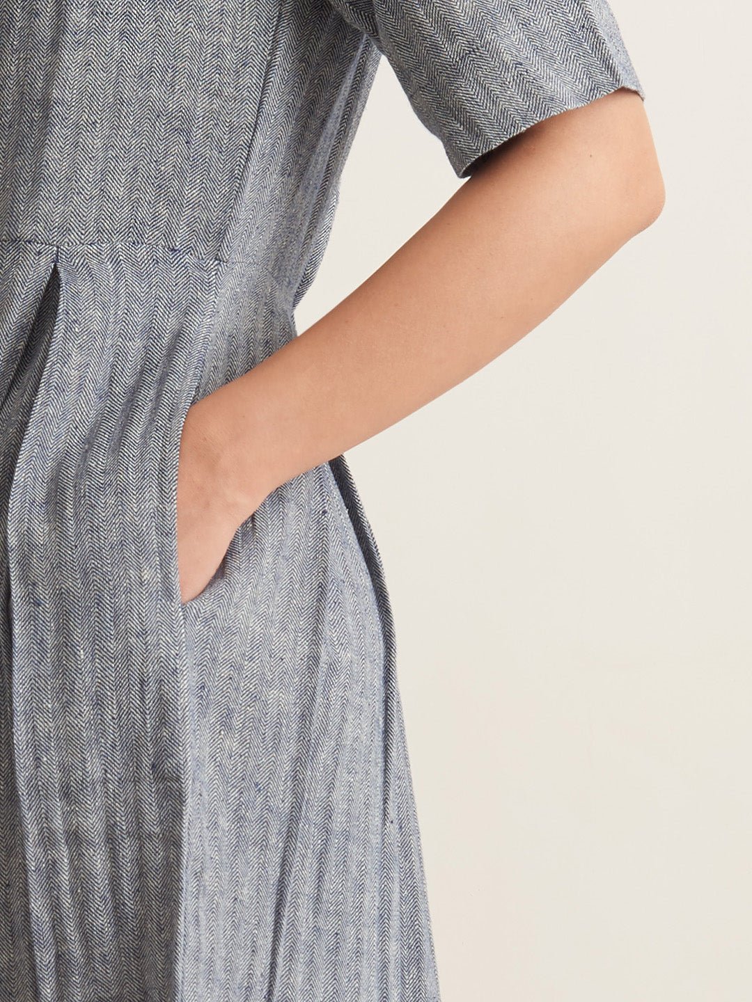 Box pleat shirt dress - Suspire