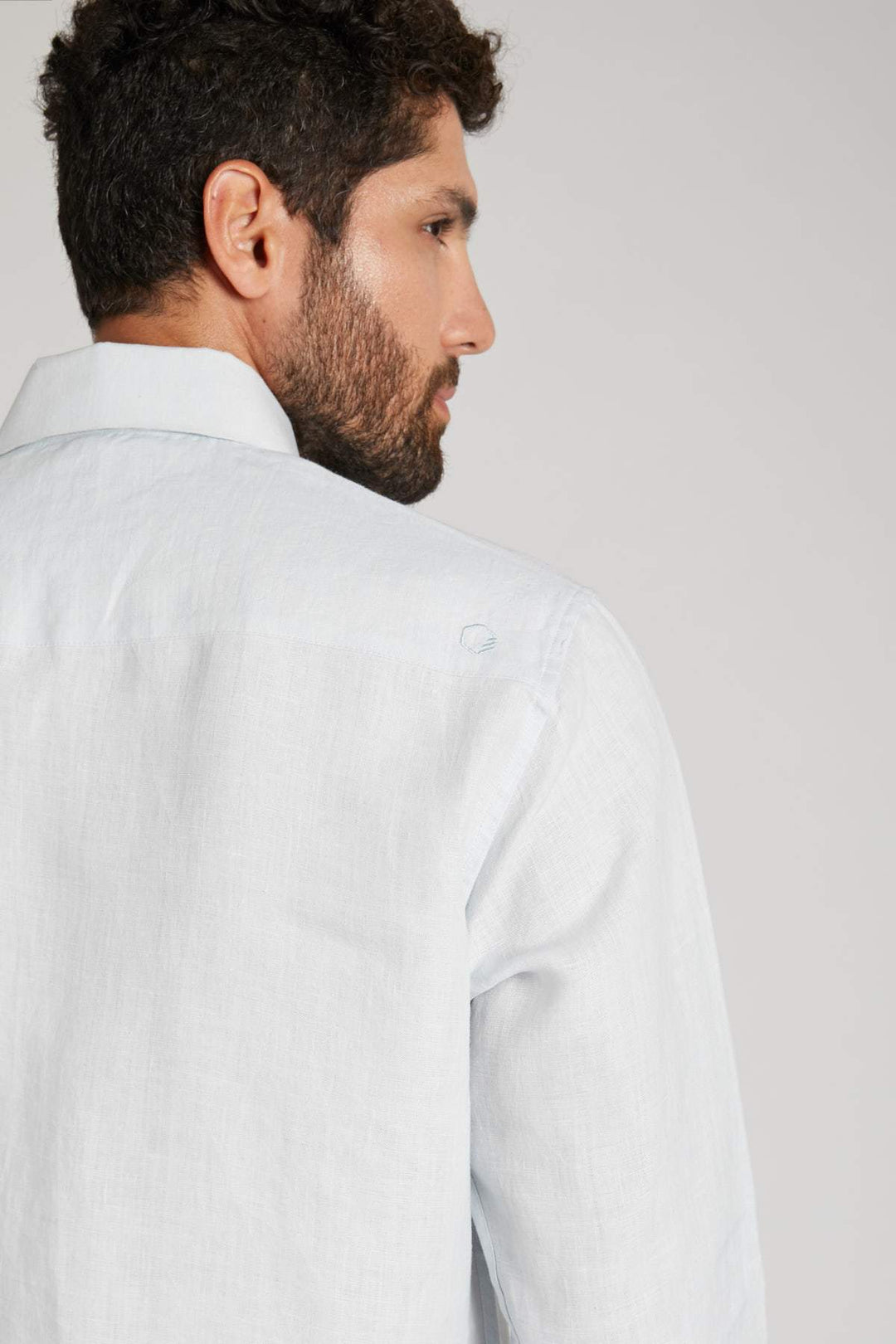 Breath Contrast Trim Shirt - Suspire