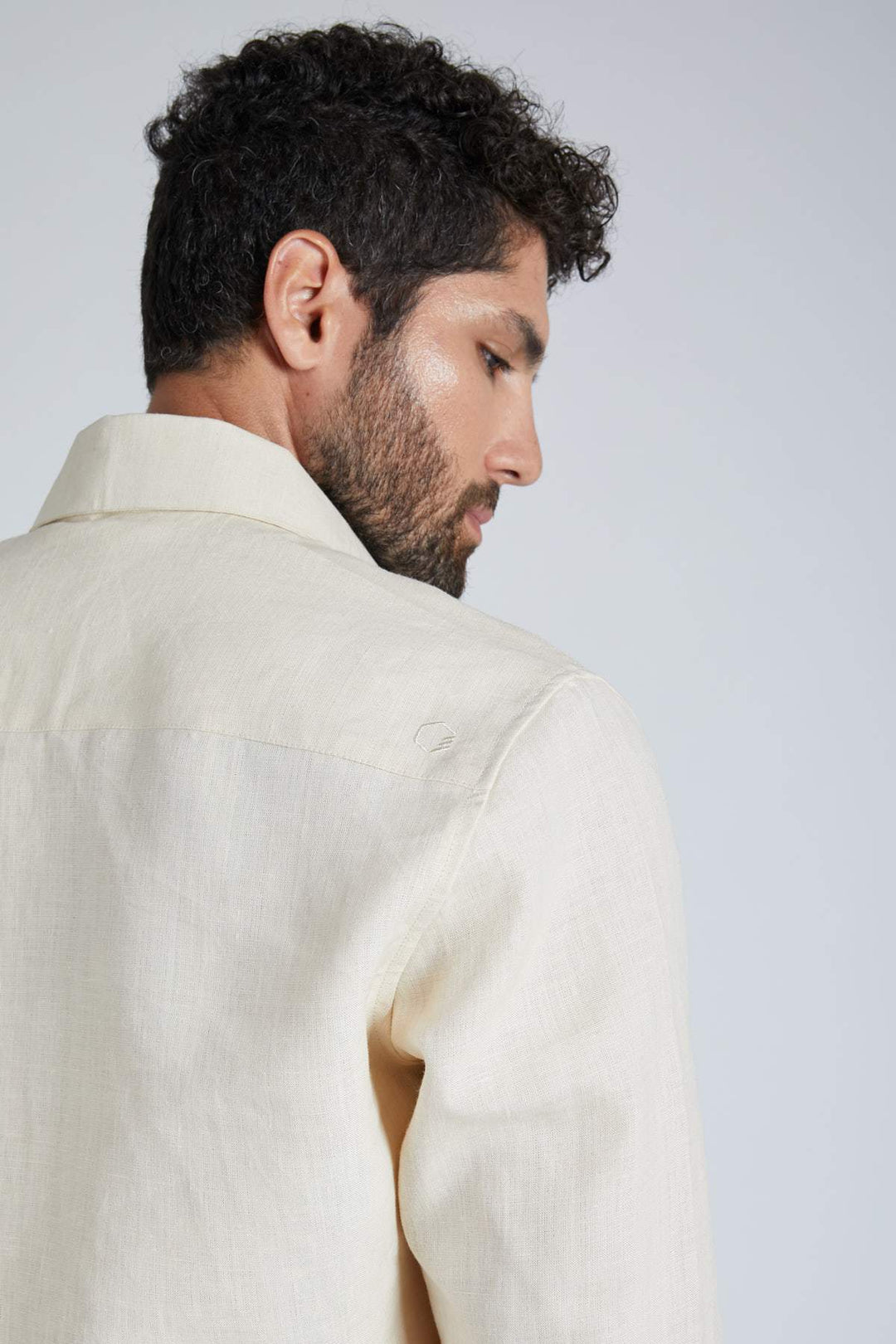 Breath Contrast Trim Shirt - Suspire